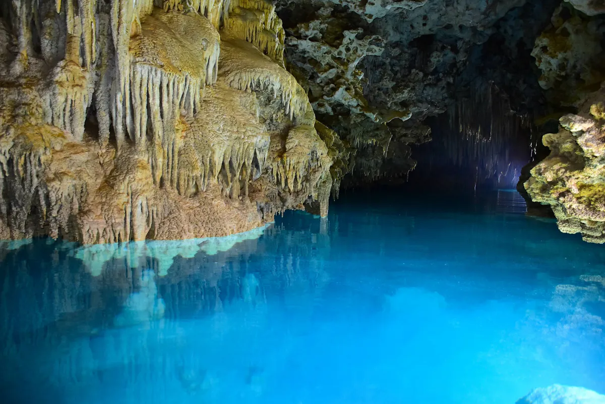 Snorkelling and Rio Secreto Natural Reserve tour