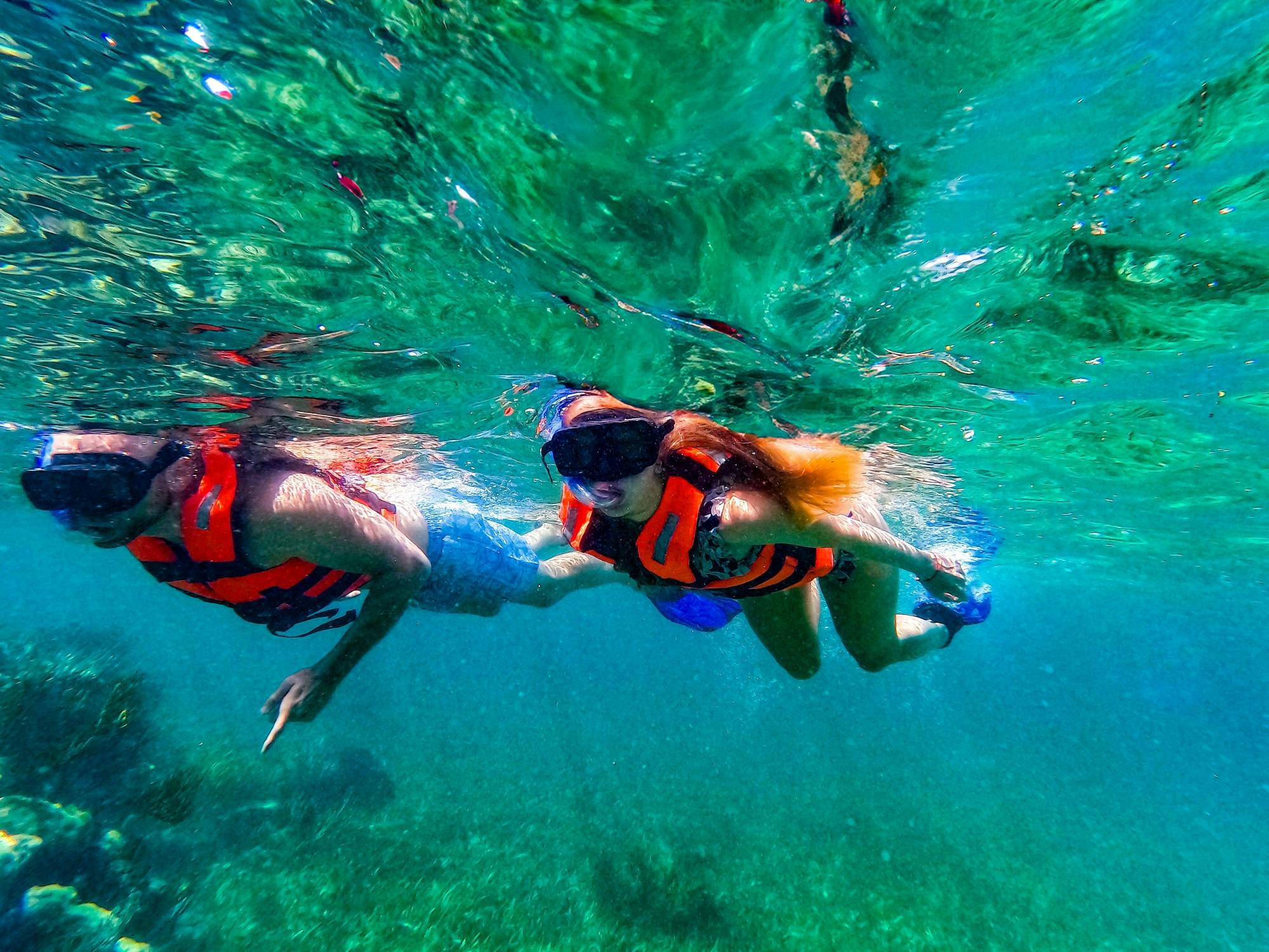 Snorkelling and Rio Secreto Natural Reserve tour