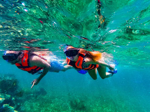 Snorkelling and Rio Secreto Natural Reserve tour