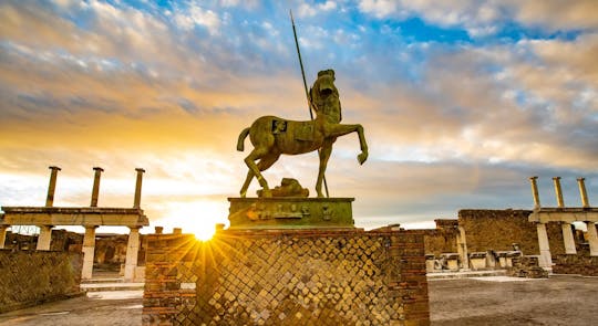 Tour di Pompei e Napoli in giornata da Roma