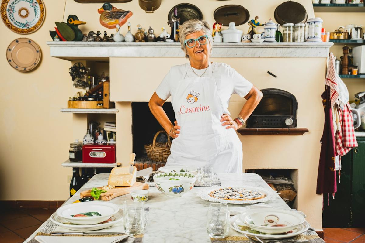 Esperienza culinaria e spettacolo di cucina a casa di una Cesarina a Genova