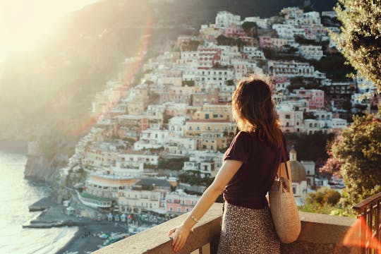 Visite d'une journée complète de Pompéi et Positano au départ de Rome avec dégustation de limoncello