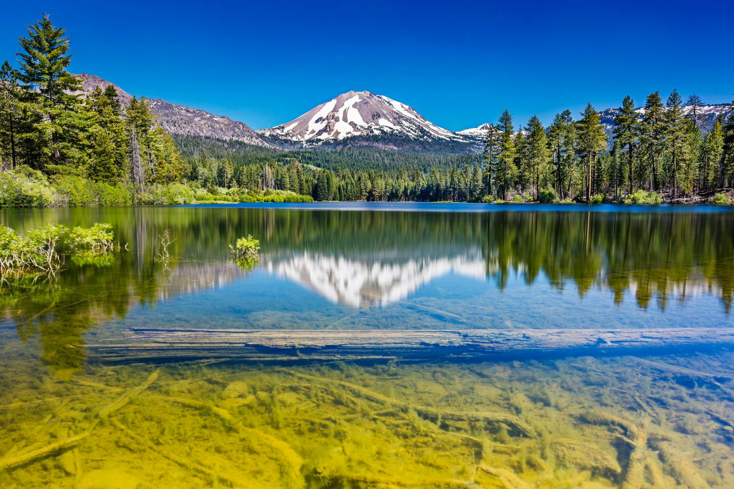 Zelfgeleide autorit door Lassen Volcanic National Park