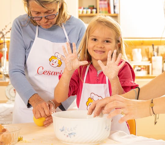 Lezione di cucina e degustazione a casa di una Cesarina a La Spezia