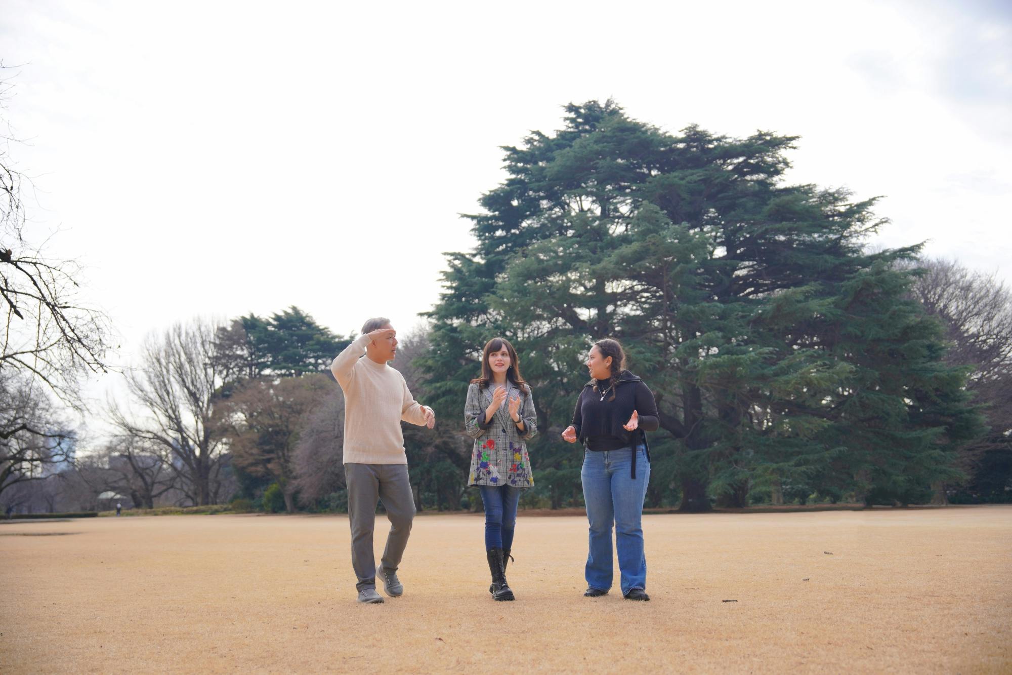 Tranquil Shinjuku Gyoen Guided Tour in Tokyo