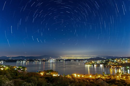 Esperienza in catamarano astronomico da Malaga