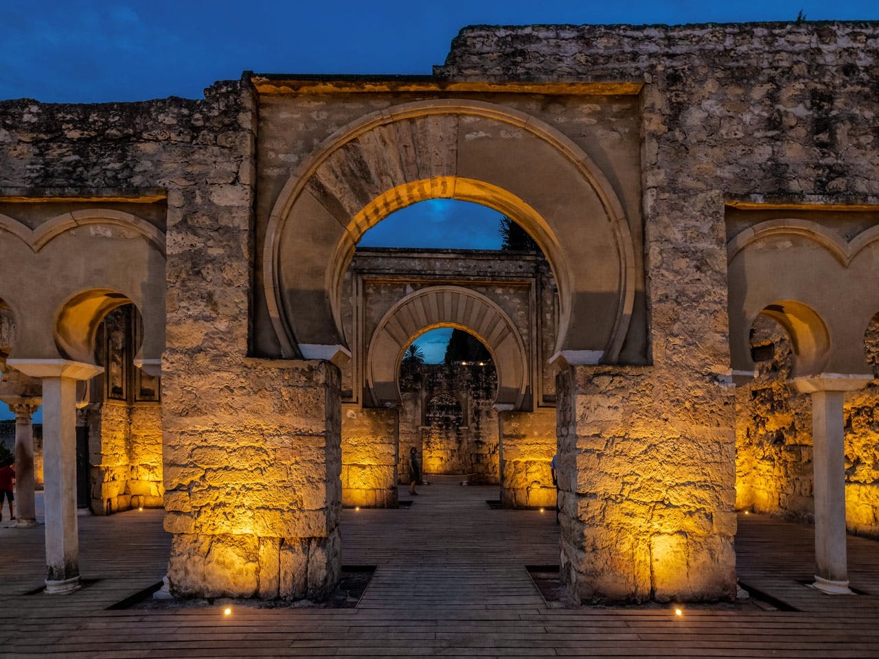 Visita guiada à Medina Azahara à noite