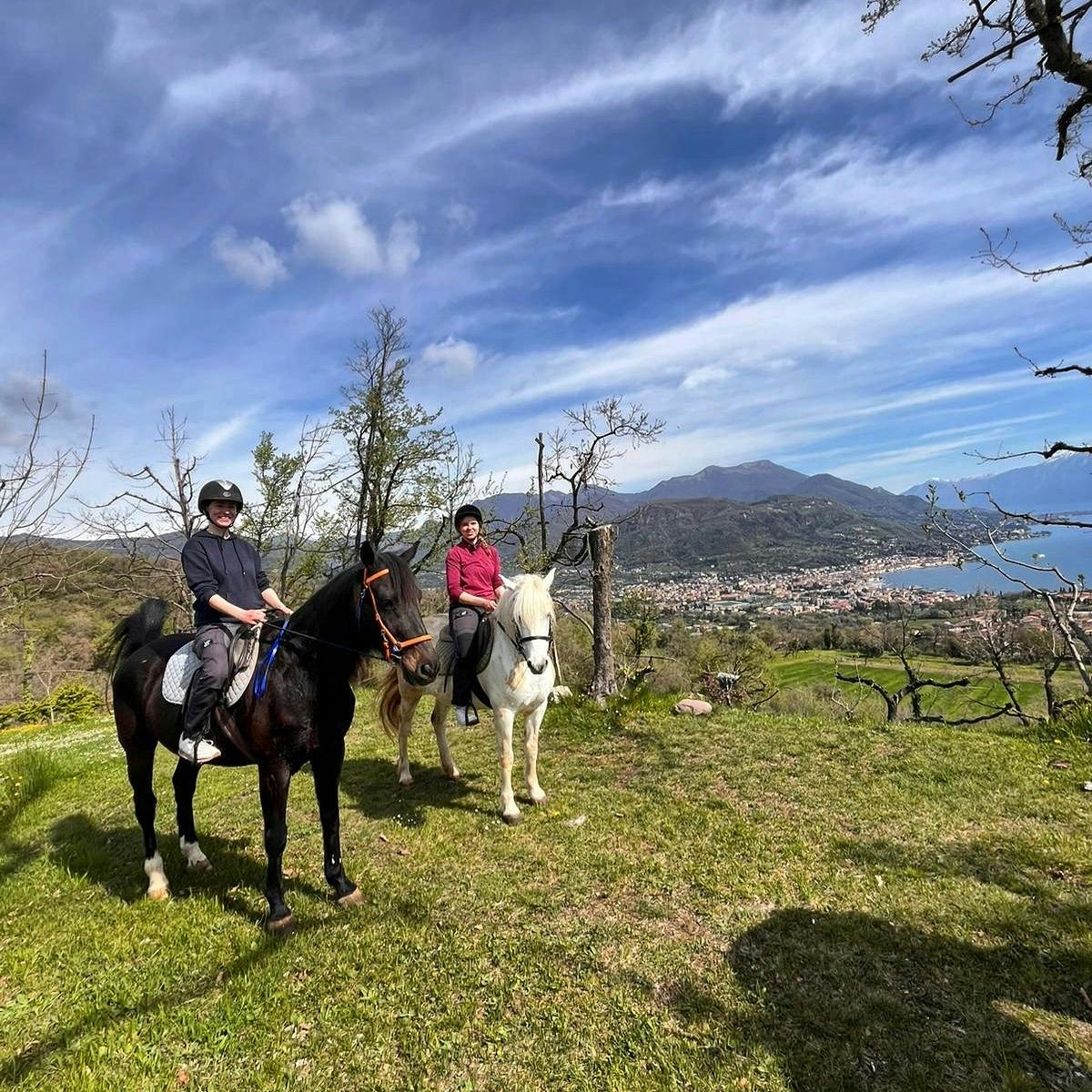 Horseride in the Hills of Garda with Lake View