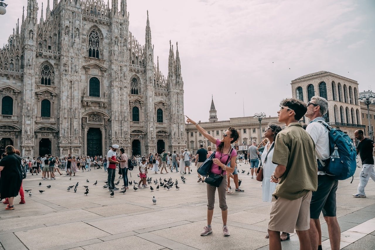 Tour a pé pelo melhor de Milão com a visita ao Duomo