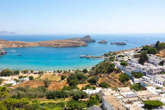 Lindos med båt fra Kolymbia
