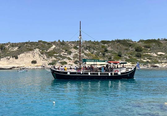 Passeio de barco para Lindos com paradas para nadar saindo do Porto de Kolymbia