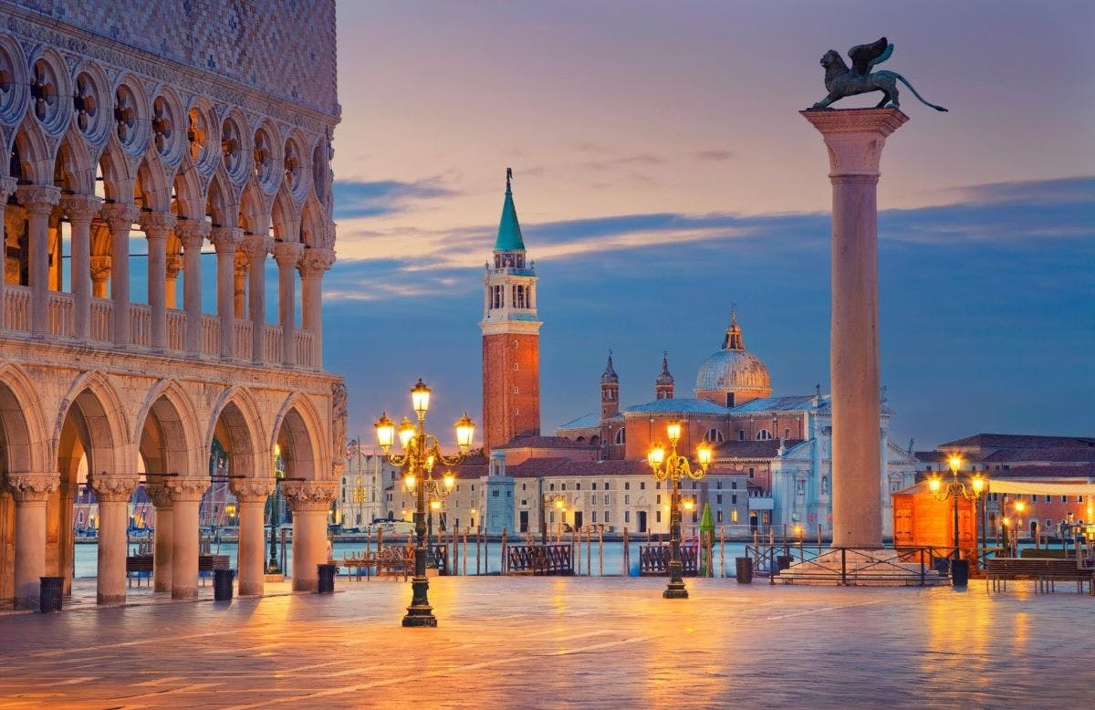 Interactive video guided tour of Venice