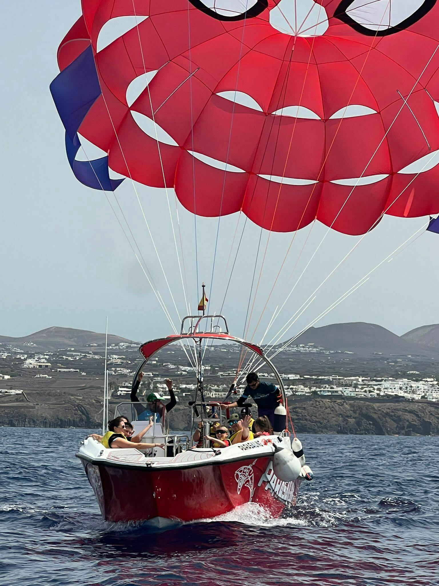 Parasailing in Lanzarote