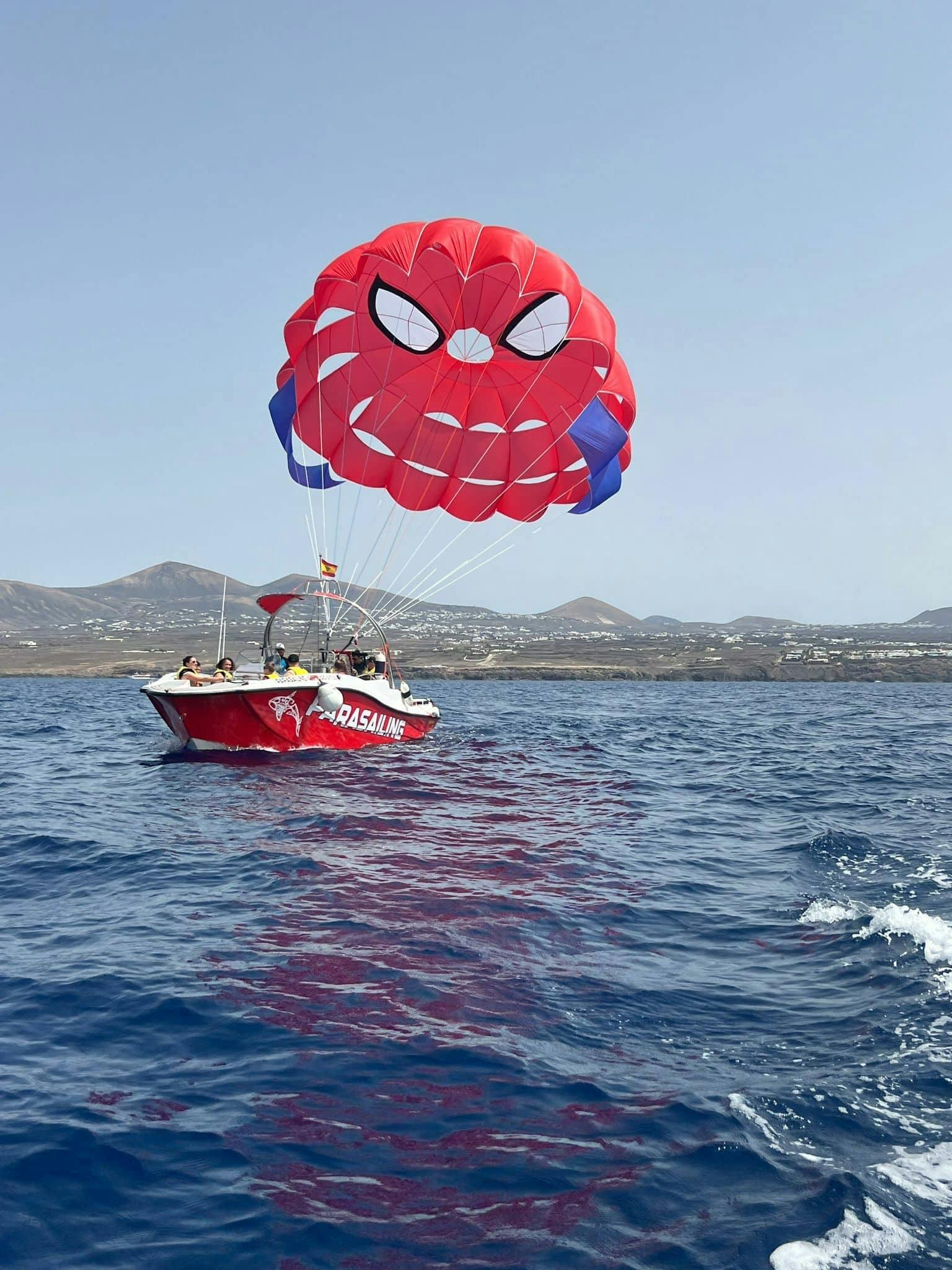 Parasailing in Lanzarote