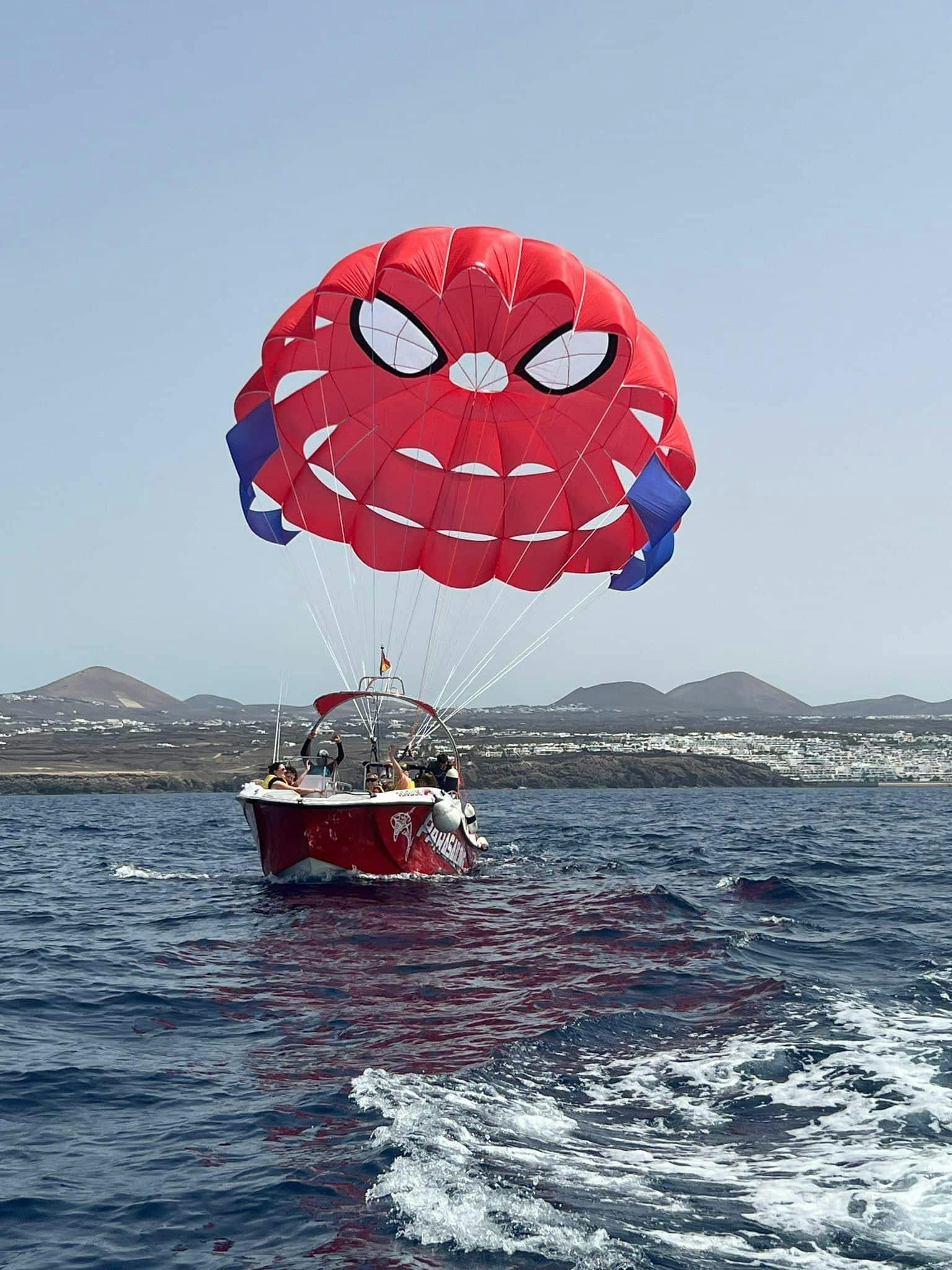 Parasailing in Lanzarote