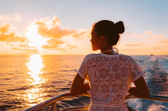 Crociera privata al tramonto su un classico marittimo a Ibiza