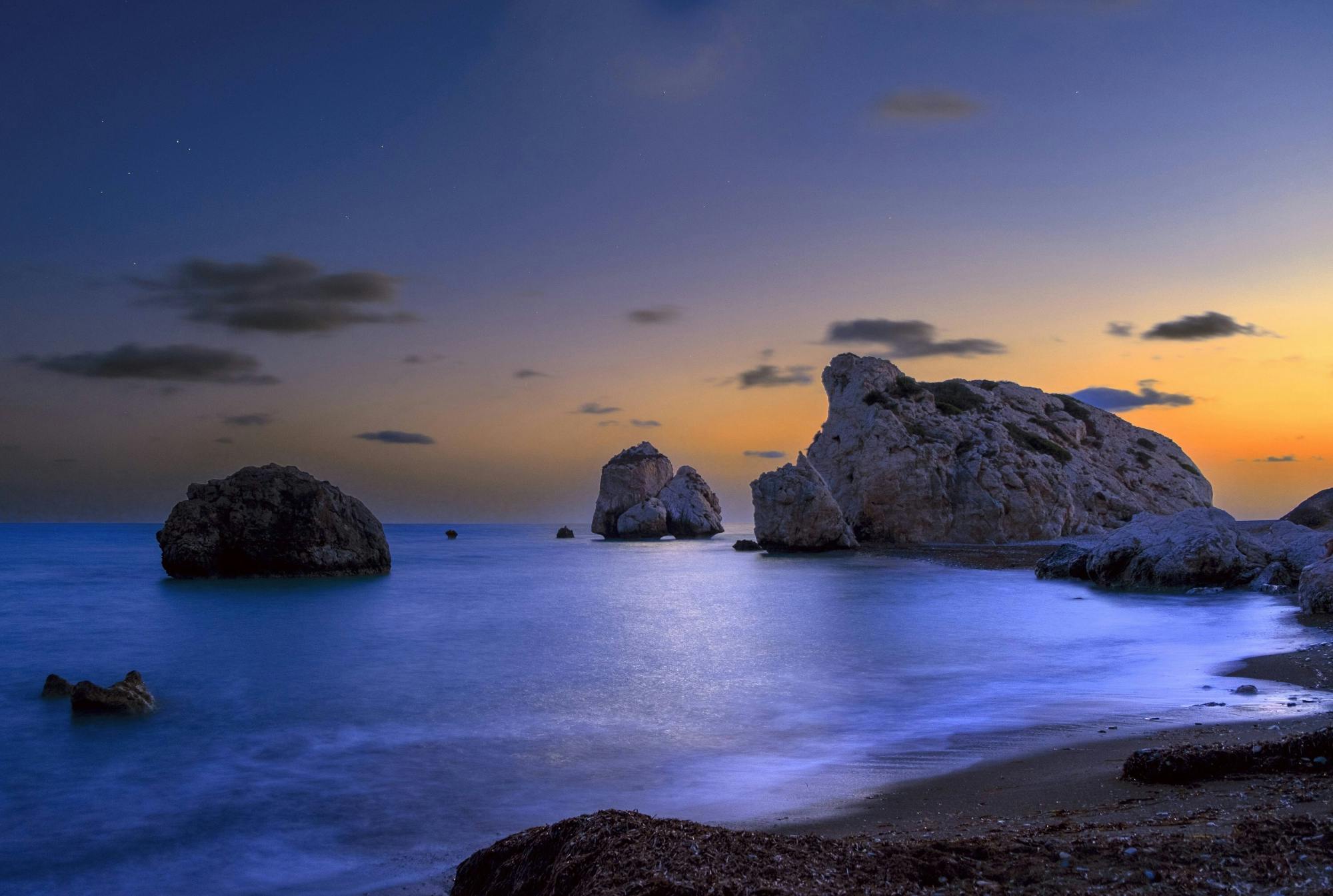 Evening Drink at Aphrodite's Rock & Folk Dinner