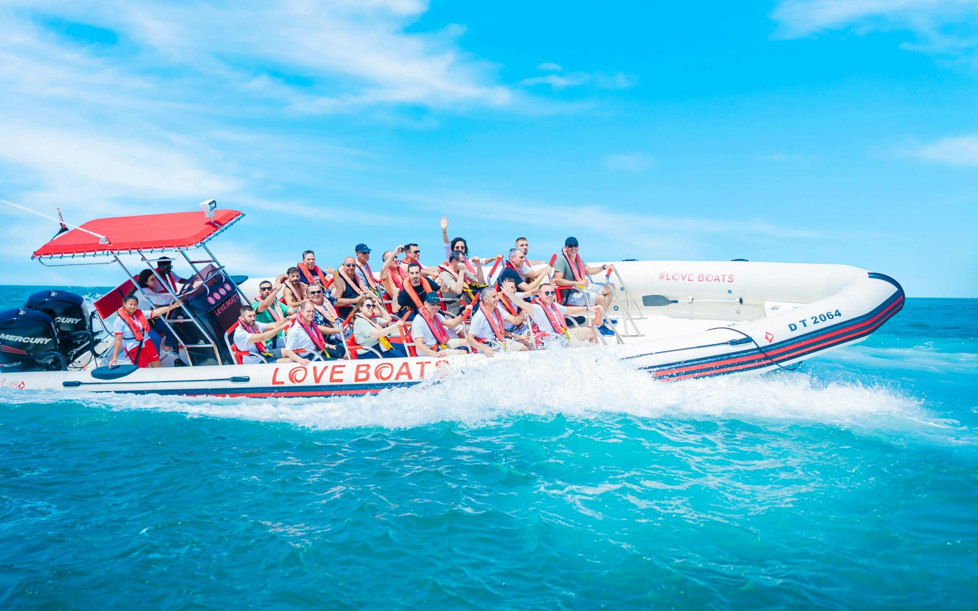 Recorrido en lancha motora lleno de adrenalina por Dubái