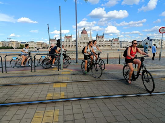 Passeio de bicicleta Wheels and Meals em Budapeste