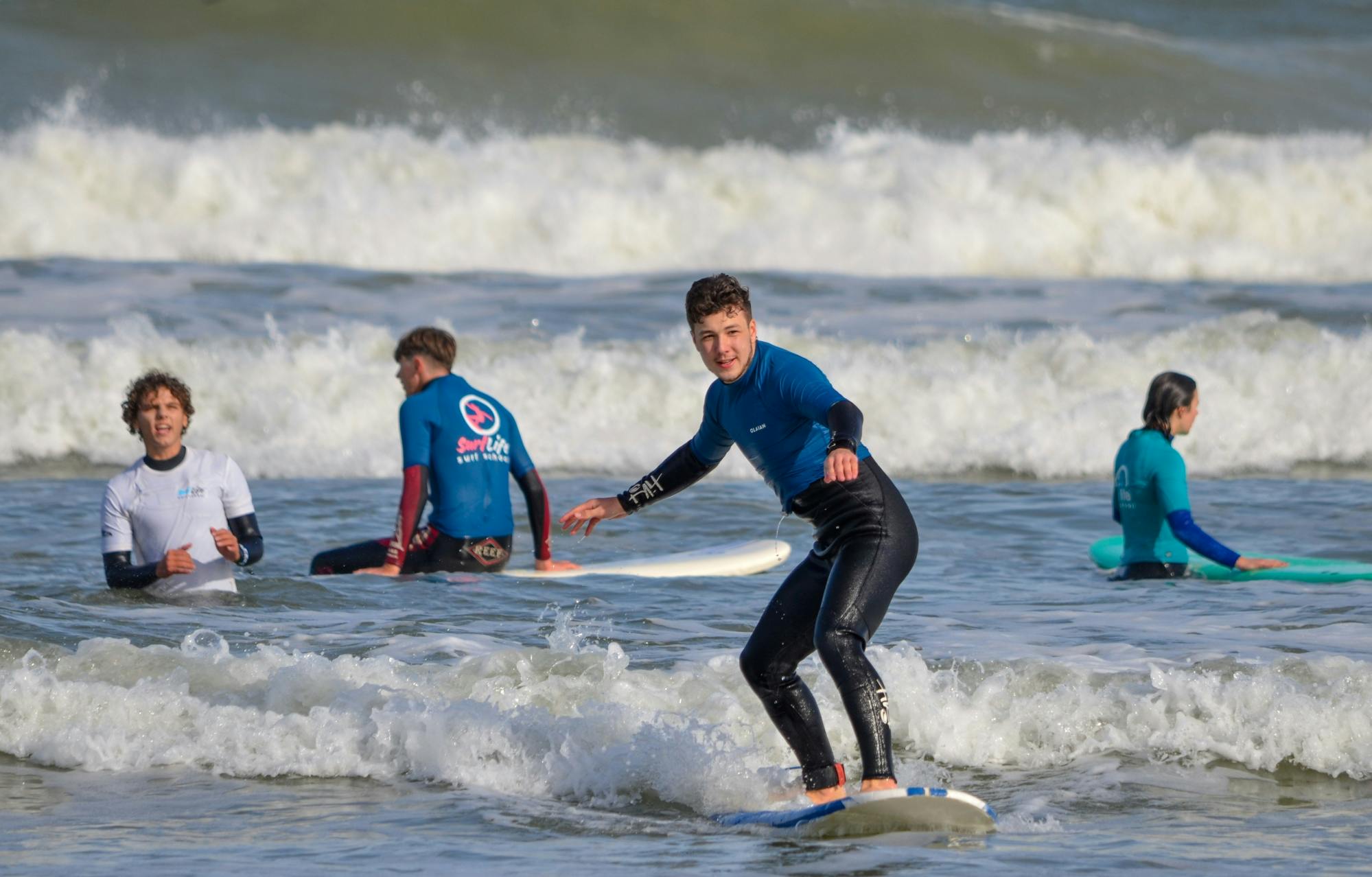 Pacote de aulas de surf em grupo na Cidade do Cabo