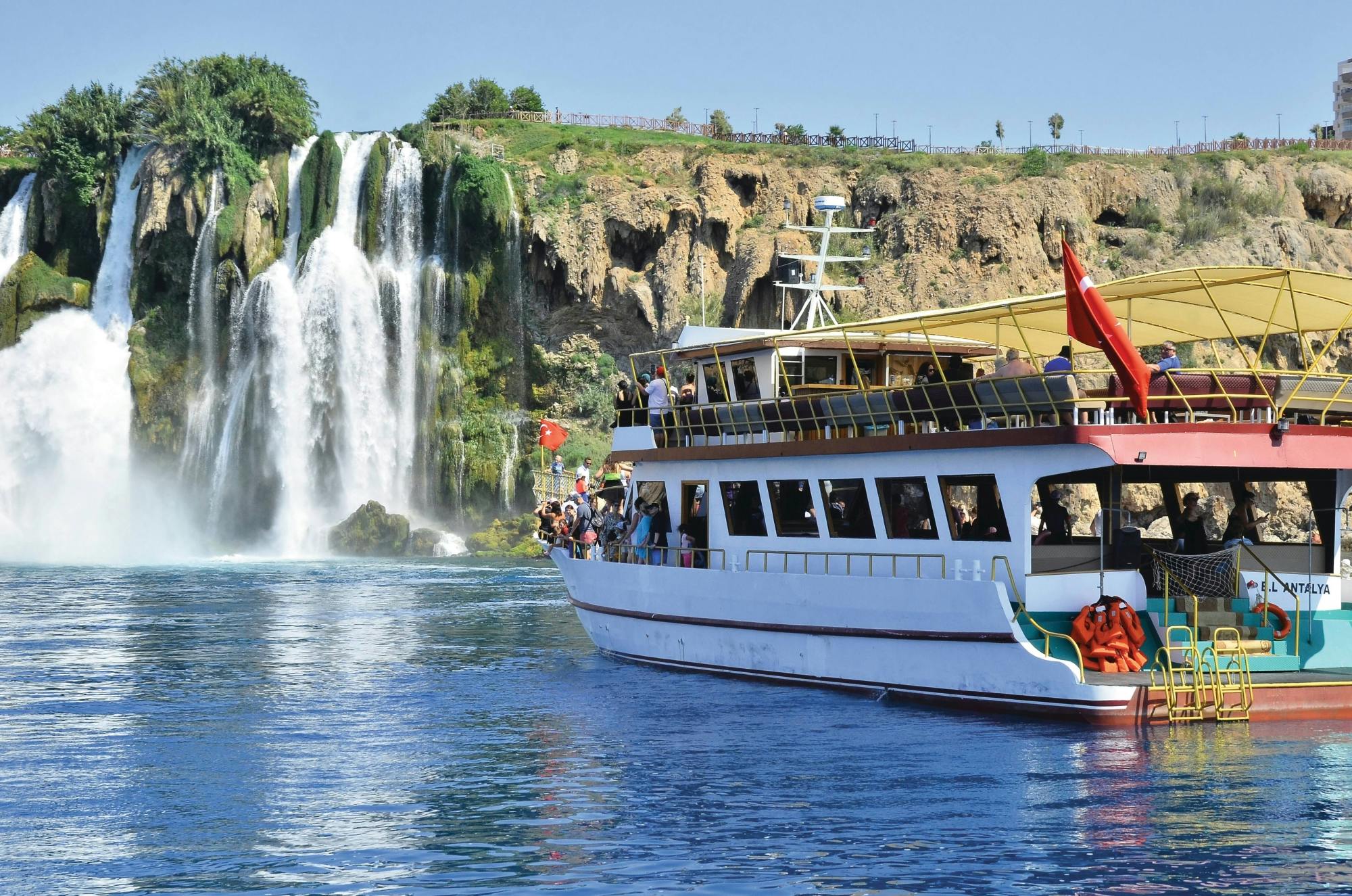 Croisière en bateau vers les chutes d'Antalya