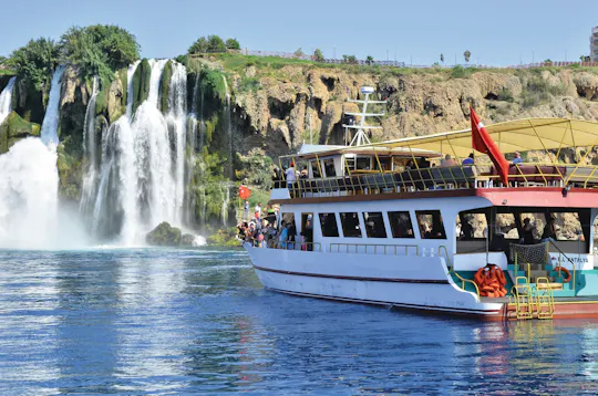 Antalya vattenfall båttur