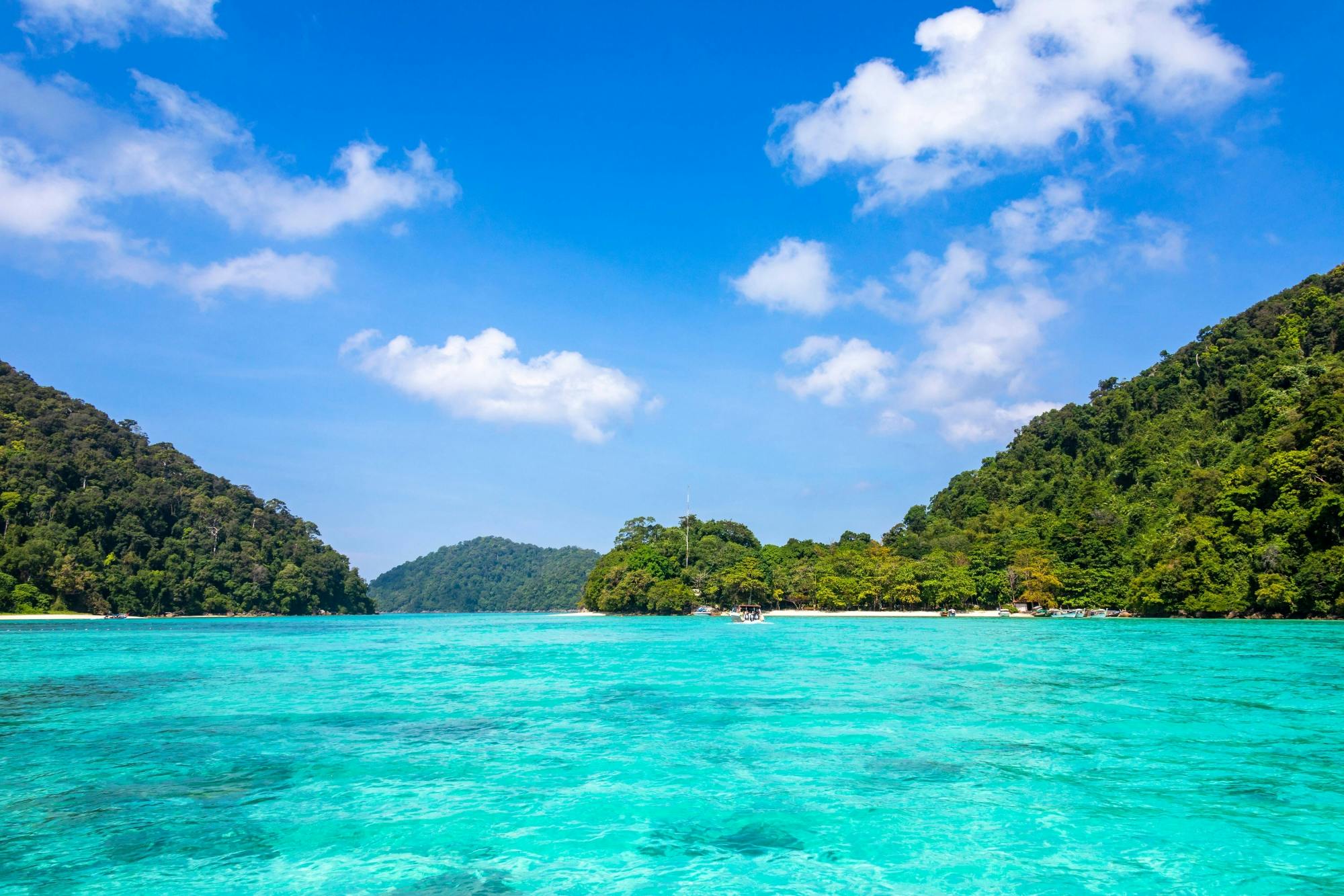 Recorrido en lancha rápida por las islas Surin desde Khao Lak