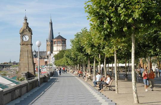 1-Hour Guided Walking Tour of Düsseldorf in English