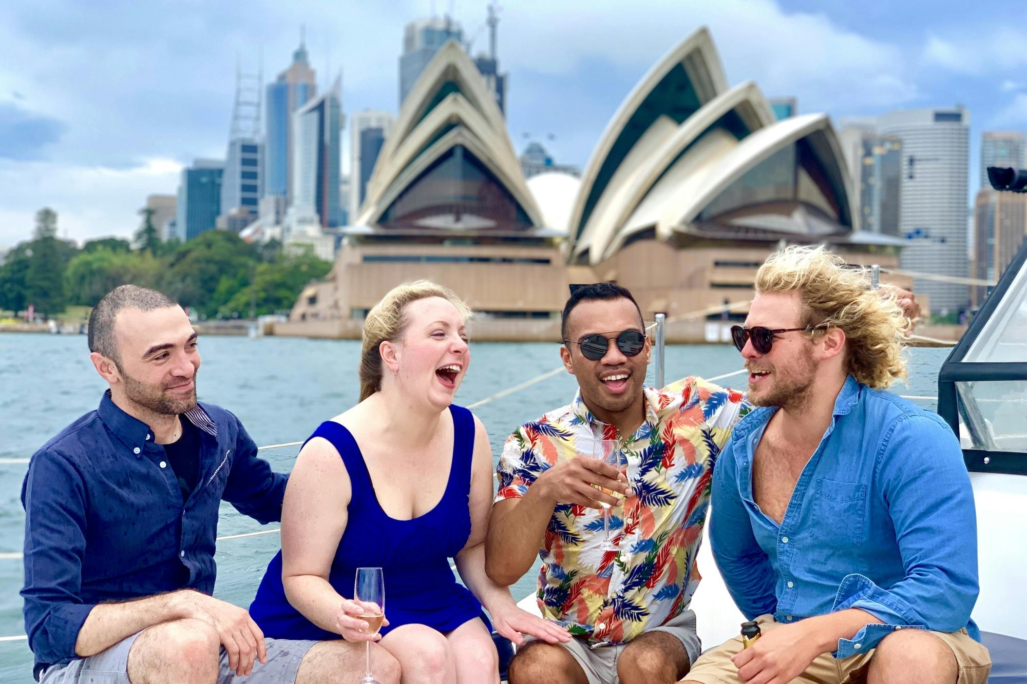 Katamaranfahrt zu den Höhepunkten des Hafens von Sydney