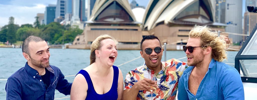 Sydney Harbour Highlights and Aussie Bites Catamaran Cruise