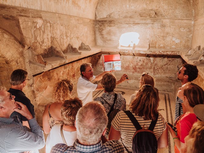 Herculaneum Small Group Tour With An Archaeologist - 3