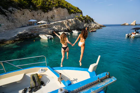 Smuggler's Cove half-day cruise with panoramic drive