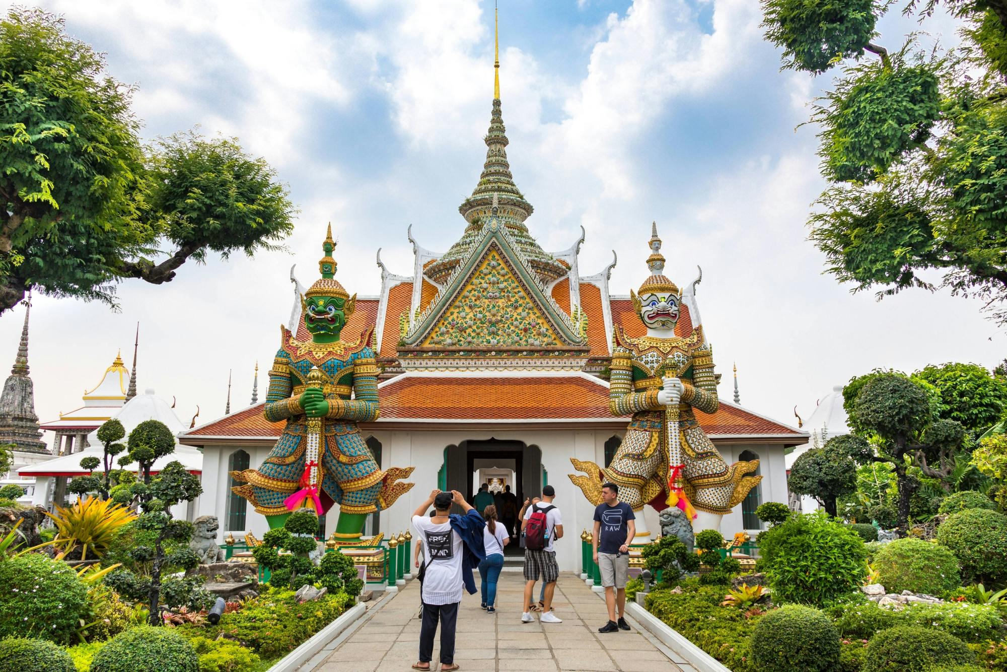 Full Day Bangkok Canal Tour with Wat Arun and Chinatown From Hua Hin