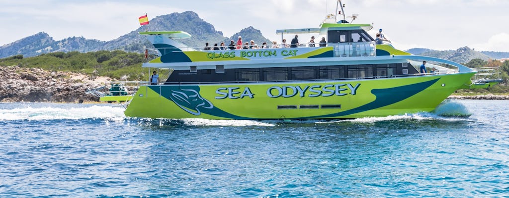 Bootsfahrt auf einem Glasboden-Katamaran ab Font de Sa Cala