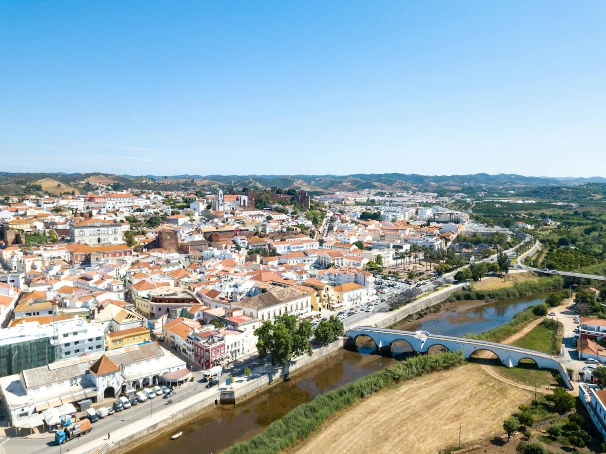 Guided Silves and Monchique mountains tour in the Algarve