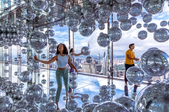 Summit One Vanderbilt Experience and Midtown Manhattan Guided Tour