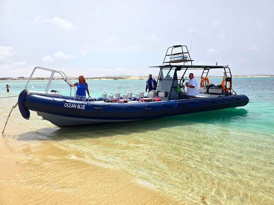 Croisière en bateau dans la baie de Chave au Cap-Vert avec arrêts baignade