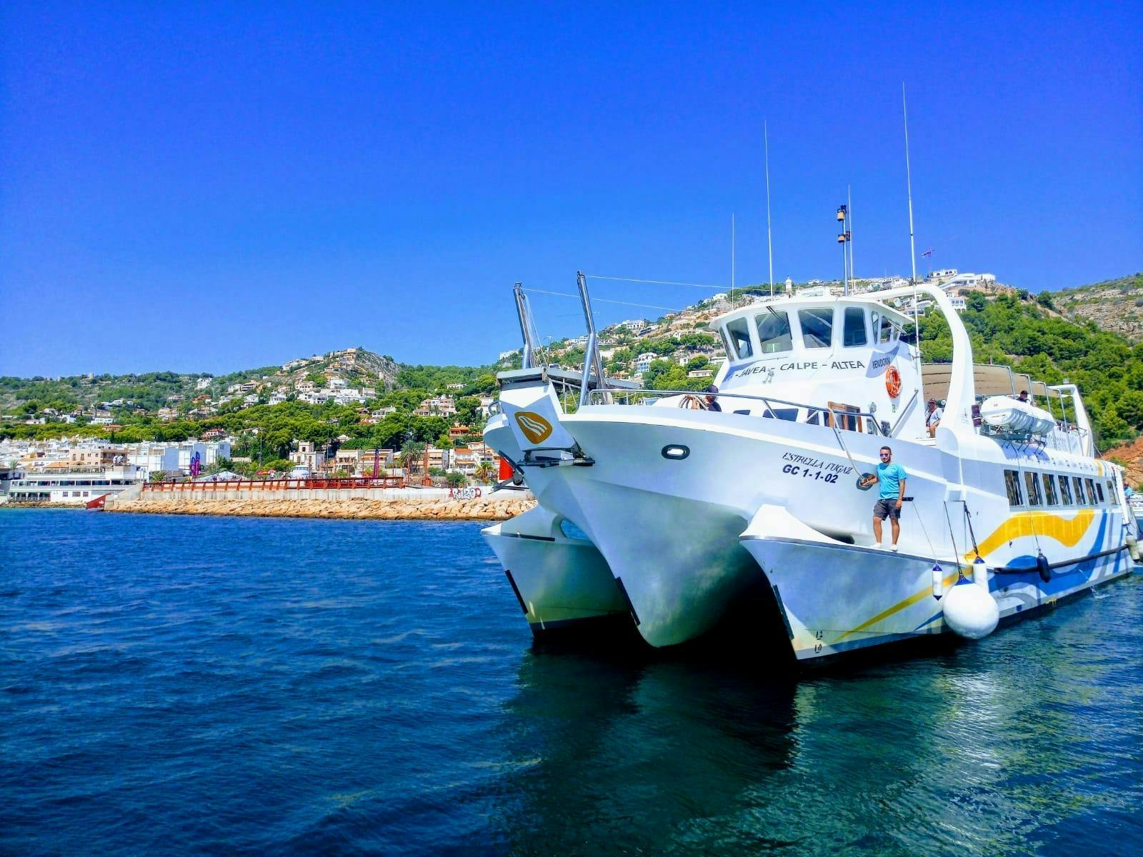 Passeio de barco de ida e volta de Calpe a Altea com vários horários