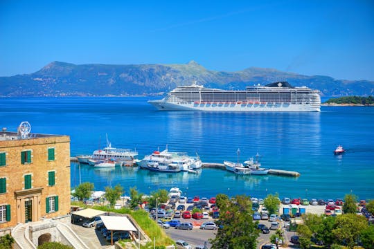 Excursie naar de kust van Corfu Hoogtepunten van de stad en rondleiding door de oude stad