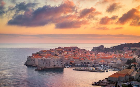 Tour panoramico in barca al tramonto