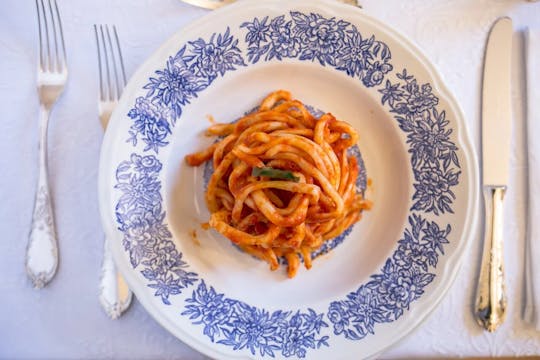 Aula de culinária e degustação na casa de uma Cesarina em Montepulciano