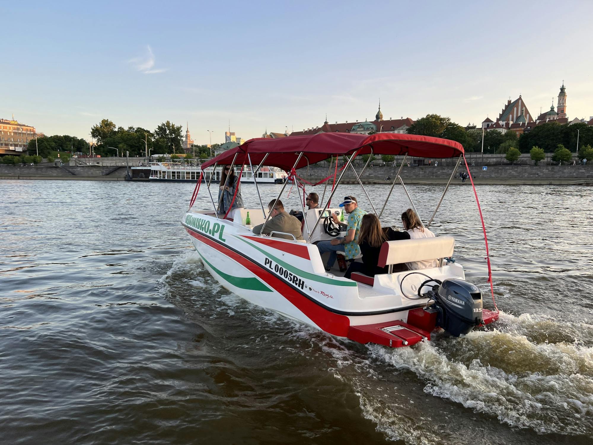 Scenic Vistula River Cruise in Warsaw