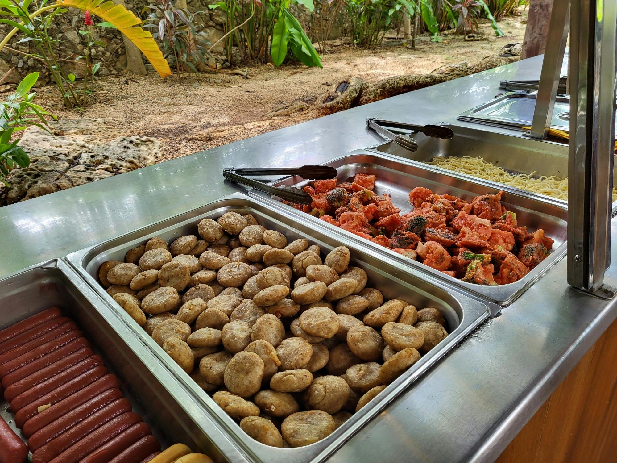 Chichen Itza and Cenote Tsukán with Lunch