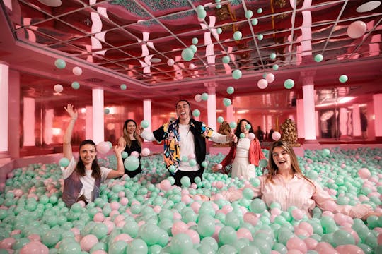 Toegangsbewijs voor het Upside Down Amsterdam Berlijn Museum