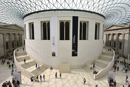 Tour a piedi di Bloomsbury e biglietto salta fila per il British Museum e audioguida