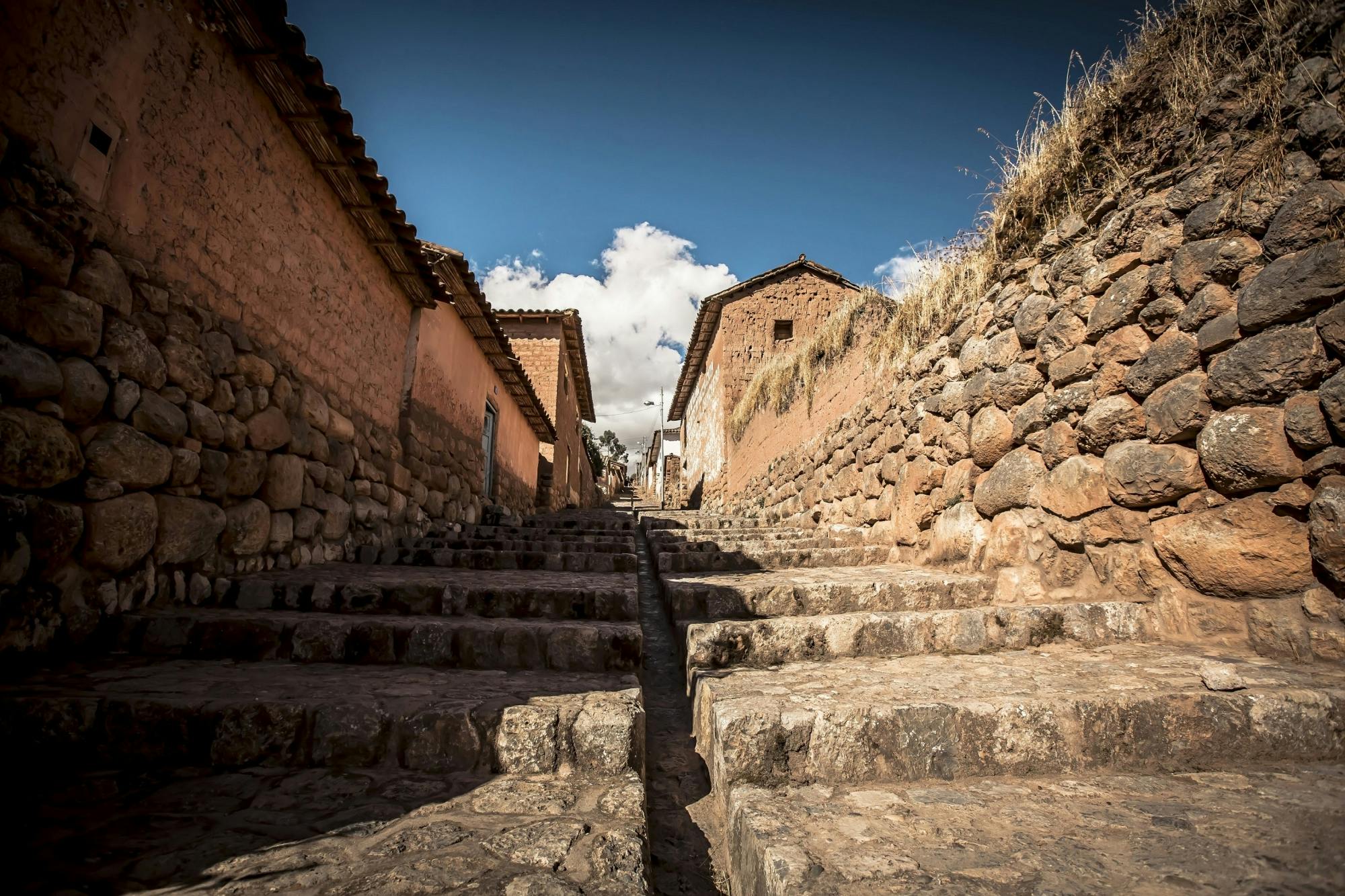 Full-Day Tour of Chinchero, Yucay Museum and Ollantaytambo Fortress