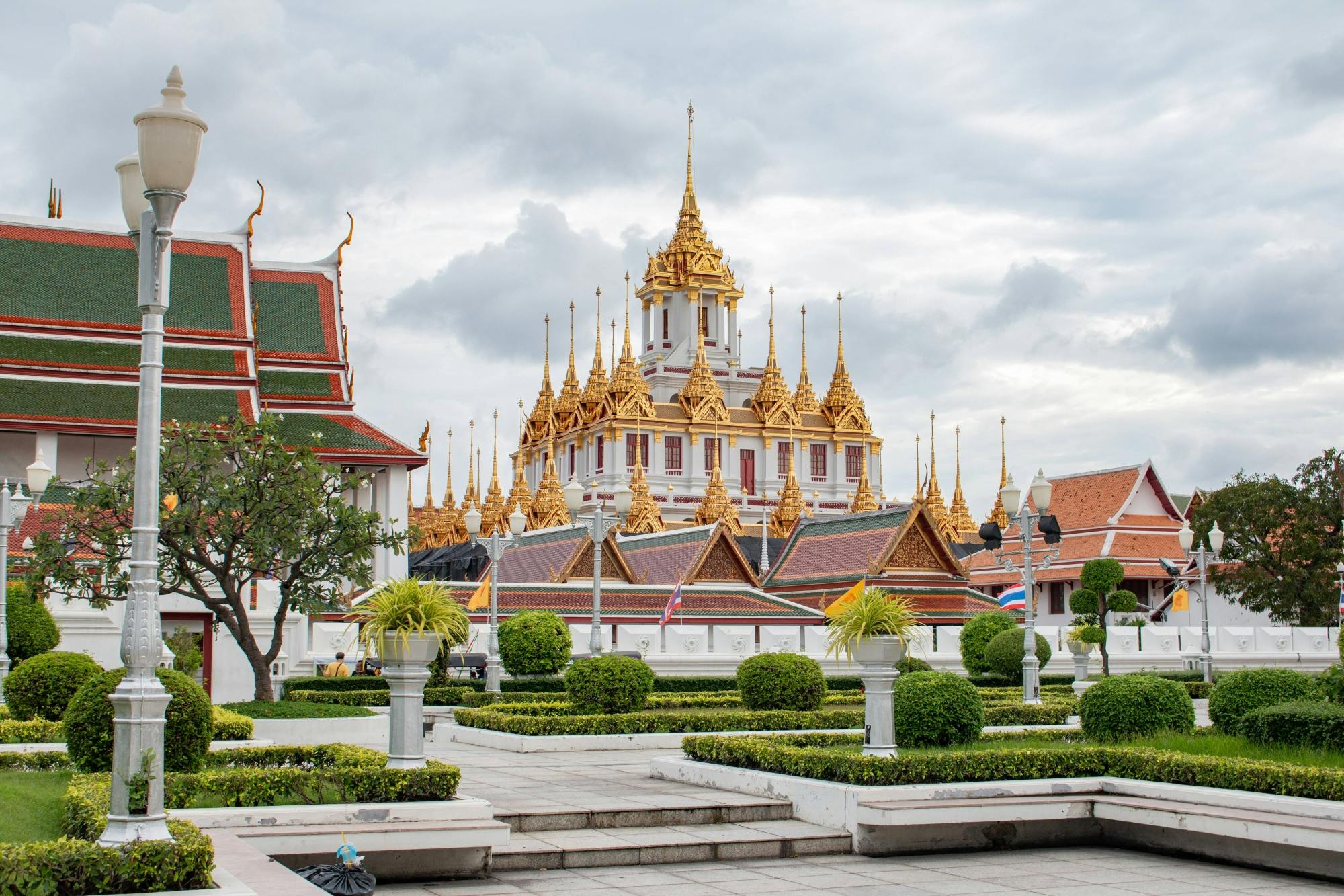 Bangkok Phra Nakhon Walking Tour with Wat Suthat