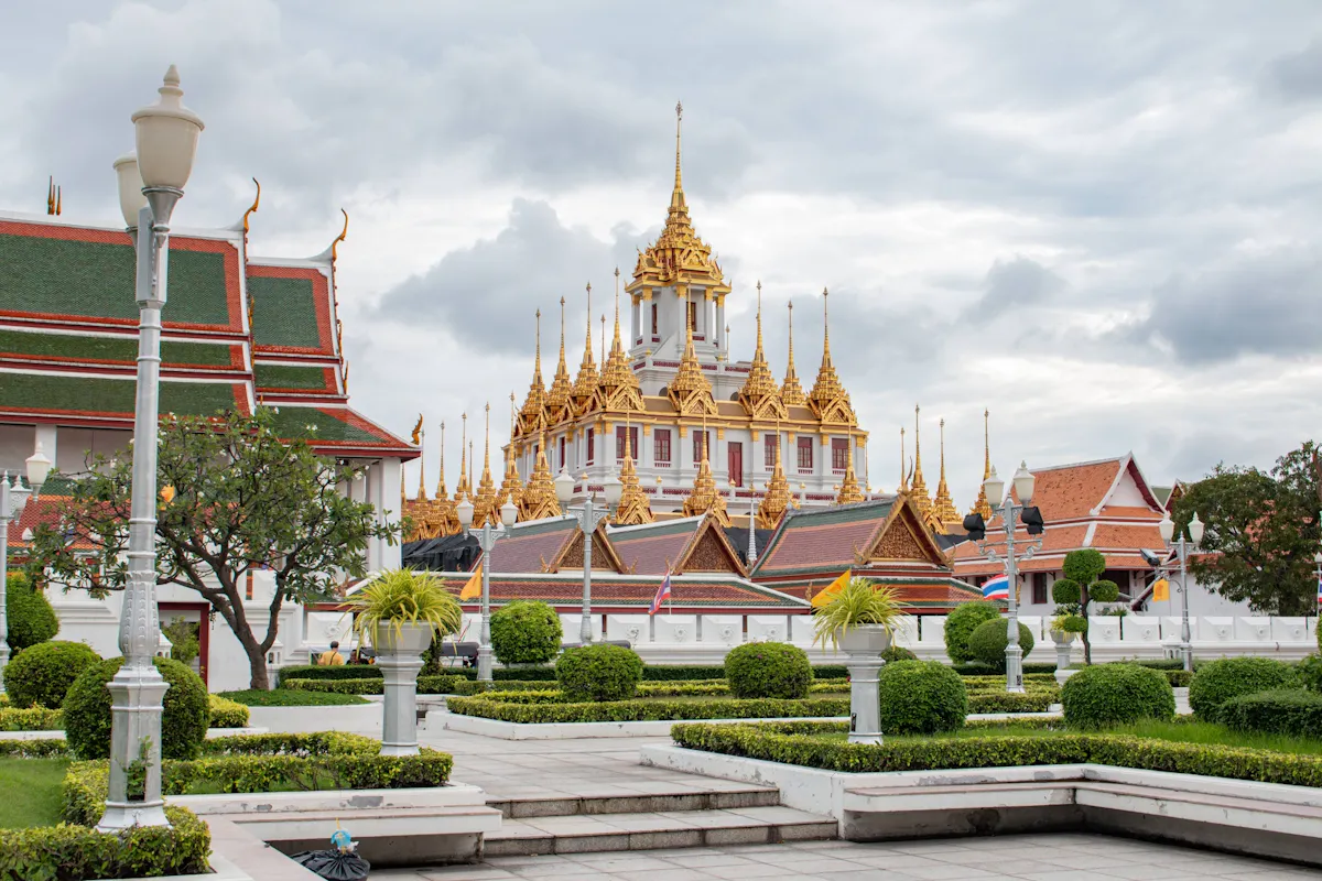 Bangkok Phra Nakhon Walking Tour with Wat Suthat