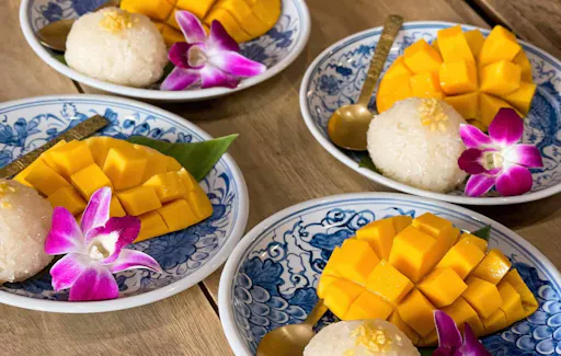 Half-day Bangkok Sabieng Cooking Lesson with Meeting Point