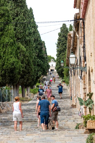 Majorca textiles sightseeing tour